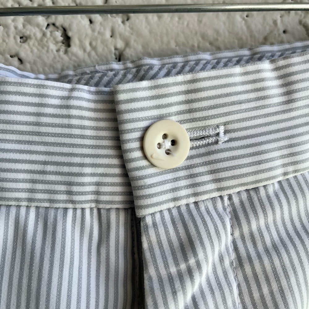 NIKE GOLF White/Grey Pinstripe Golfing Shorts Below-the-knee Men’s 33 - Picture 3 of 9